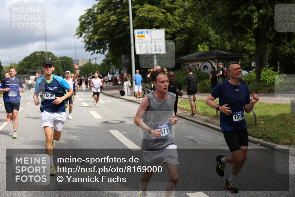 29.06.2025 - hella hamburg halbmarathon Yannick Fuchs http://msf.ph/oto/8169000 29.06.2025 10:40:59 20KM 1139, 2222, 2623, 3087, 4091, 4237, 4497, 5459, 6373, 6421, 6691, 6978, 7335, 8023, 8142, 8482, 8981, 9232, 9386, 9497, 9529, 9786, 9794, 10208, 10211, 11077, 11185, 11858, 12171, 12269, 12579, 12651, 12808, 12891, 13554, 13698, 13728, 13782, 13940, 14045, 14262, 14415, 14449, 14541, 14722, 15026, 15133, 15149, 15157, 15206, 15611, 15684, 15900, 16081, 16127, 16136, 16466, 16475, 17008, 17281, 17353, 17461, 17492, 17669, 17865, 18118 meine-sportfotos.de
