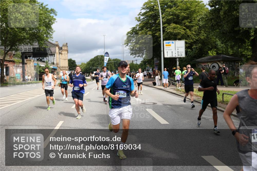 29.06.2025 - hella hamburg halbmarathon Yannick Fuchs http://msf.ph/oto/8169034 29.06.2025 10:40:59 20KM 1139, 2222, 2623, 3087, 4091, 4237, 4497, 5459, 6373, 6421, 6691, 6978, 7335, 8023, 8142, 8482, 8981, 9232, 9386, 9497, 9529, 9786, 9794, 10208, 10211, 11077, 11185, 11858, 12171, 12269, 12579, 12651, 12808, 12891, 13554, 13698, 13728, 13782, 13940, 14045, 14262, 14415, 14449, 14541, 14722, 15026, 15133, 15149, 15157, 15206, 15611, 15684, 15900, 16081, 16127, 16136, 16466, 16475, 17008, 17281, 17353, 17461, 17492, 17669, 17865, 18118 meine-sportfotos.de