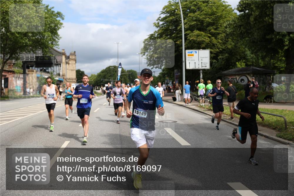 29.06.2025 - hella hamburg halbmarathon Yannick Fuchs http://msf.ph/oto/8169097 29.06.2025 10:40:59 20KM 1139, 2222, 2623, 3087, 4091, 4237, 4497, 5459, 6373, 6421, 6691, 6978, 7335, 8023, 8142, 8482, 8981, 9232, 9386, 9497, 9529, 9786, 9794, 10208, 10211, 11077, 11185, 11858, 12171, 12269, 12579, 12651, 12808, 12891, 13554, 13698, 13728, 13782, 13940, 14045, 14262, 14415, 14449, 14541, 14722, 15026, 15133, 15149, 15157, 15206, 15611, 15684, 15900, 16081, 16127, 16136, 16466, 16475, 17008, 17281, 17353, 17461, 17492, 17669, 17865, 18118 meine-sportfotos.de