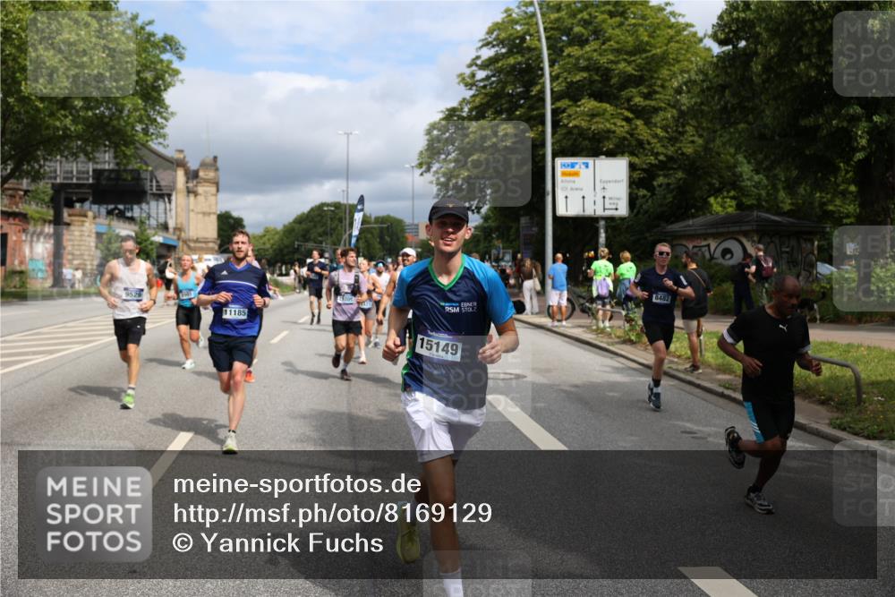 29.06.2025 - hella hamburg halbmarathon Yannick Fuchs http://msf.ph/oto/8169129 29.06.2025 10:41:00 20KM 1689, 2222, 2623, 3087, 4091, 4237, 4497, 5459, 6373, 6421, 6691, 6978, 7335, 8023, 8142, 8482, 8981, 9232, 9386, 9497, 9529, 9786, 9794, 10208, 10211, 11077, 11185, 11858, 12171, 12269, 12579, 12651, 12808, 12891, 13554, 13698, 13728, 13940, 14045, 14262, 14415, 14449, 14541, 14722, 15026, 15133, 15149, 15157, 15206, 15611, 15684, 15900, 16081, 16127, 16136, 16466, 16475, 17008, 17281, 17353, 17461, 17492, 17669, 17865, 18118 meine-sportfotos.de