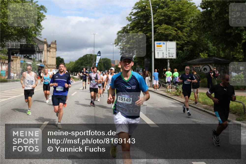 29.06.2025 - hella hamburg halbmarathon Yannick Fuchs http://msf.ph/oto/8169143 29.06.2025 10:41:00 20KM 1689, 2222, 2623, 3087, 4091, 4237, 4497, 5459, 6373, 6421, 6691, 6978, 7335, 8023, 8142, 8482, 8981, 9232, 9386, 9497, 9529, 9786, 9794, 10208, 10211, 11077, 11185, 11858, 12171, 12269, 12579, 12651, 12808, 12891, 13554, 13698, 13728, 13940, 14045, 14262, 14415, 14449, 14541, 14722, 15026, 15133, 15149, 15157, 15206, 15611, 15684, 15900, 16081, 16127, 16136, 16466, 16475, 17008, 17281, 17353, 17461, 17492, 17669, 17865, 18118 meine-sportfotos.de