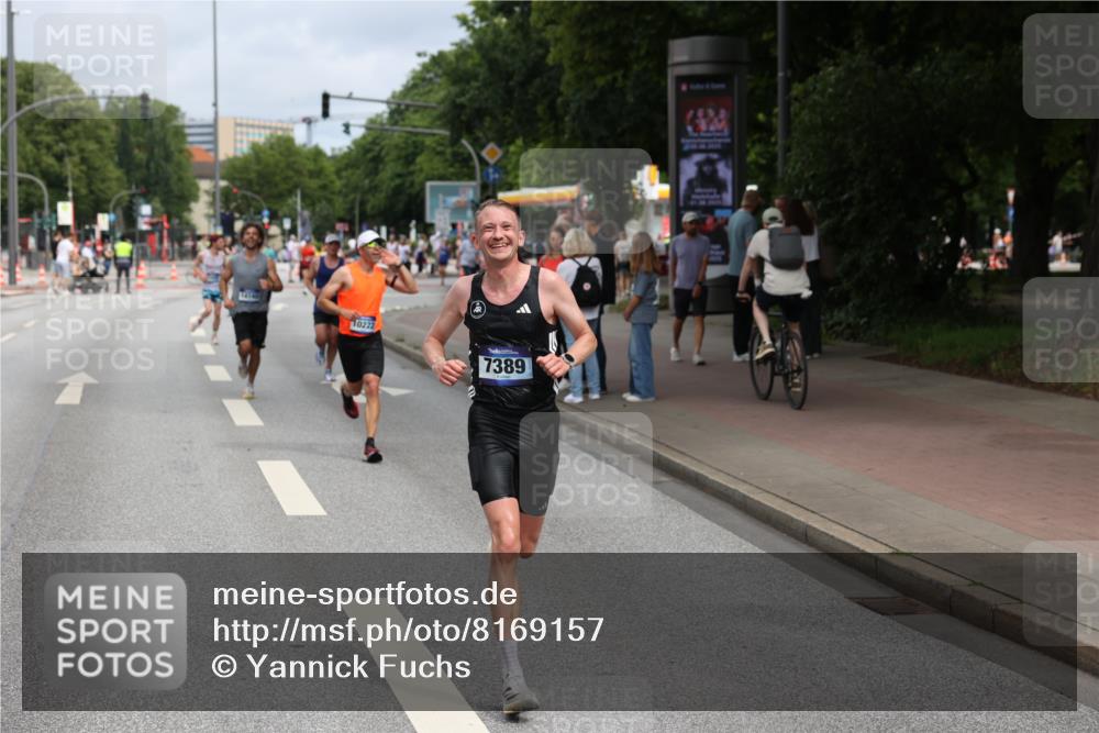 29.06.2025 - hella hamburg halbmarathon Yannick Fuchs http://msf.ph/oto/8169157 29.06.2025 10:23:42 20KM 1953, 2604, 3968, 5328, 6090, 7389, 8473, 10222, 10351, 10486, 14140, 15655, 15883, 16711, 17213, 17374, 17428, 17488, 18763 meine-sportfotos.de