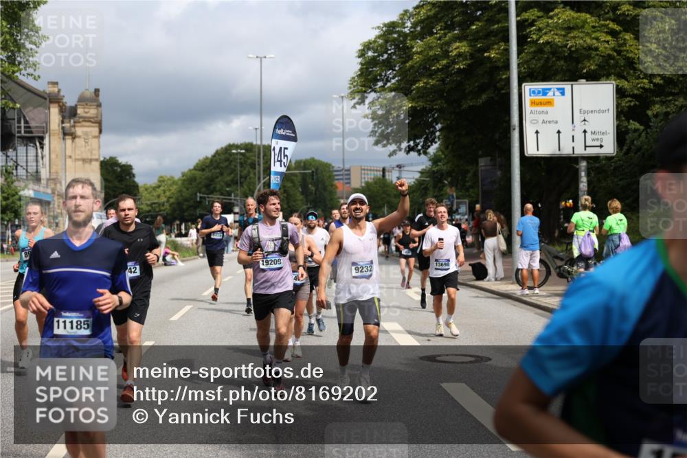 29.06.2025 - hella hamburg halbmarathon Yannick Fuchs http://msf.ph/oto/8169202 29.06.2025 10:41:00 20KM 1689, 2222, 2623, 3087, 4091, 4237, 4497, 5459, 6373, 6421, 6691, 6978, 7335, 8023, 8142, 8482, 8981, 9232, 9386, 9497, 9529, 9786, 9794, 10208, 10211, 11077, 11185, 11858, 12171, 12269, 12579, 12651, 12808, 12891, 13554, 13698, 13728, 13940, 14045, 14262, 14415, 14449, 14541, 14722, 15026, 15133, 15149, 15157, 15206, 15611, 15684, 15900, 16081, 16127, 16136, 16466, 16475, 17008, 17281, 17353, 17461, 17492, 17669, 17865, 18118 meine-sportfotos.de
