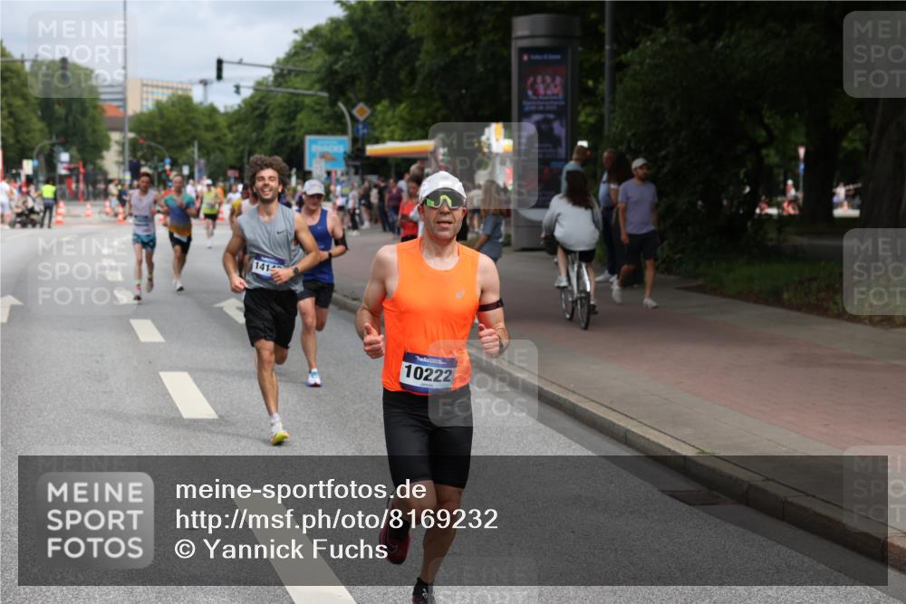 29.06.2025 - hella hamburg halbmarathon Yannick Fuchs http://msf.ph/oto/8169232 29.06.2025 10:23:44 20KM 1827, 1953, 2604, 3968, 5328, 6090, 7389, 8473, 10222, 10351, 10486, 14140, 15655, 15883, 16711, 17213, 17374, 17428, 17488, 18763 meine-sportfotos.de