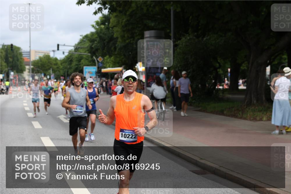 29.06.2025 - hella hamburg halbmarathon Yannick Fuchs http://msf.ph/oto/8169245 29.06.2025 10:23:44 20KM 1827, 1953, 2604, 3968, 5328, 6090, 7389, 8473, 10222, 10351, 10486, 14140, 15655, 15883, 16711, 17213, 17374, 17428, 17488, 18763 meine-sportfotos.de