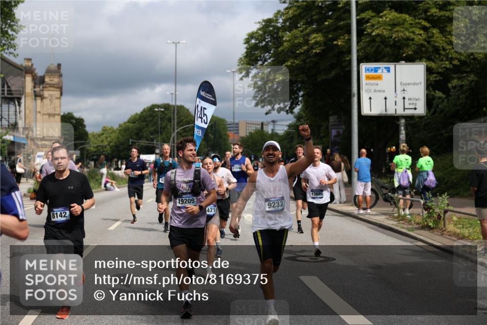 29.06.2025 - hella hamburg halbmarathon Yannick Fuchs http://msf.ph/oto/8169375 29.06.2025 10:41:01 20KM 1689, 2222, 2623, 3087, 4091, 4237, 4497, 5459, 5472, 6373, 6421, 6691, 6978, 7335, 8023, 8142, 8482, 8981, 9232, 9386, 9497, 9529, 9786, 9794, 10208, 10211, 11077, 11185, 11858, 12171, 12269, 12579, 12651, 12808, 12891, 13554, 13698, 13728, 13940, 14045, 14415, 14449, 14541, 14722, 15026, 15149, 15157, 15206, 15611, 15684, 15900, 16081, 16127, 16136, 16466, 16475, 17008, 17281, 17353, 17461, 17492, 17669, 17865, 18118 meine-sportfotos.de