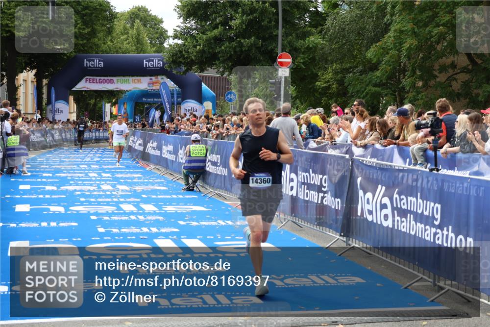 29.06.2025 - hella hamburg halbmarathon Zöllner http://msf.ph/oto/8169397 29.06.2025 10:20:49 Ziel 14360, 16988, 17402 meine-sportfotos.de
