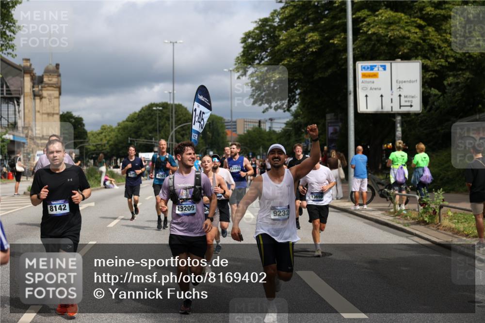 29.06.2025 - hella hamburg halbmarathon Yannick Fuchs http://msf.ph/oto/8169402 29.06.2025 10:41:01 20KM 1689, 2222, 2623, 3087, 4091, 4237, 4497, 5459, 5472, 6373, 6421, 6691, 6978, 7335, 8023, 8142, 8482, 8981, 9232, 9386, 9497, 9529, 9786, 9794, 10208, 10211, 11077, 11185, 11858, 12171, 12269, 12579, 12651, 12808, 12891, 13554, 13698, 13728, 13940, 14045, 14415, 14449, 14541, 14722, 15026, 15149, 15157, 15206, 15611, 15684, 15900, 16081, 16127, 16136, 16466, 16475, 17008, 17281, 17353, 17461, 17492, 17669, 17865, 18118 meine-sportfotos.de