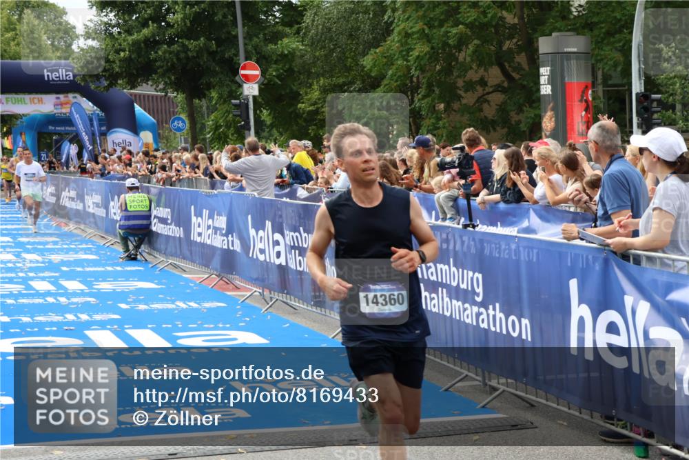 29.06.2025 - hella hamburg halbmarathon Zöllner http://msf.ph/oto/8169433 29.06.2025 10:20:50 Ziel 14360, 16988, 17402 meine-sportfotos.de
