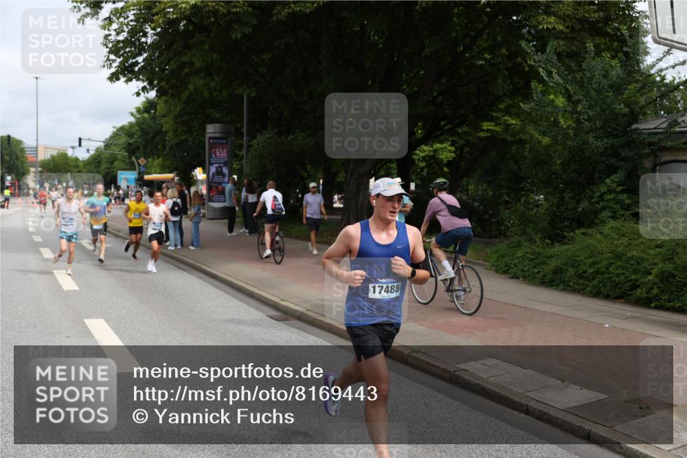 29.06.2025 - hella hamburg halbmarathon Yannick Fuchs http://msf.ph/oto/8169443 29.06.2025 10:23:47 20KM 1827, 1953, 3968, 5328, 6090, 7389, 8473, 10222, 10351, 10486, 14140, 15655, 16711, 17213, 17374, 17428, 17488, 18763 meine-sportfotos.de
