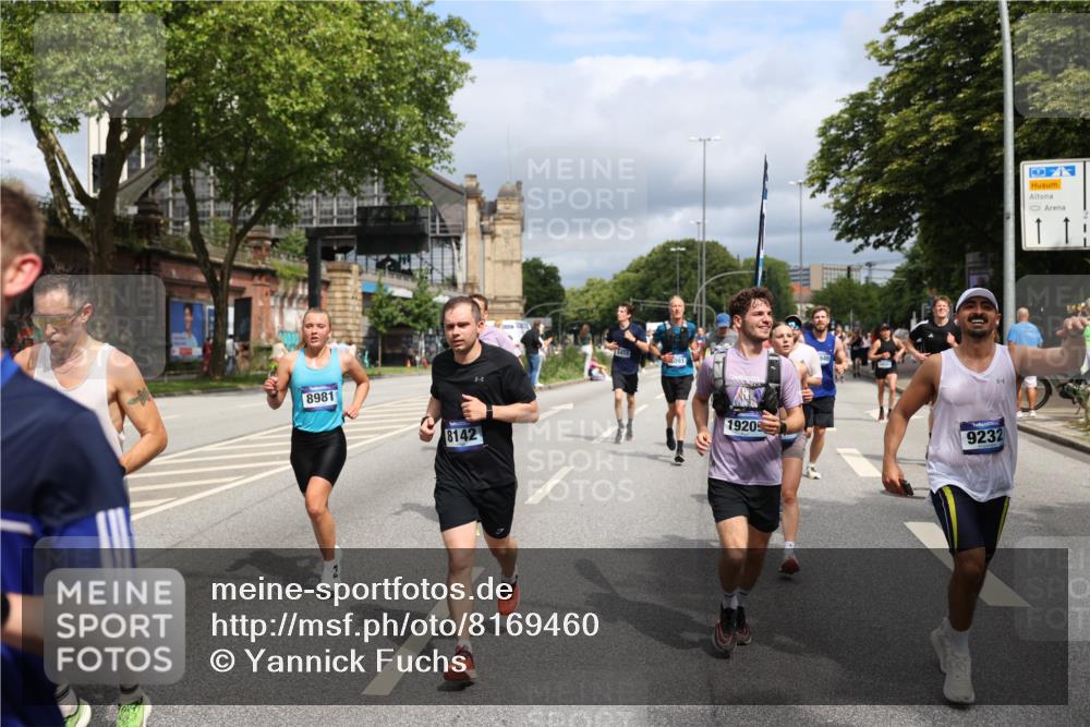 29.06.2025 - hella hamburg halbmarathon Yannick Fuchs http://msf.ph/oto/8169460 29.06.2025 10:41:01 20KM 1689, 2222, 2623, 3087, 4091, 4237, 4497, 5459, 5472, 6373, 6421, 6691, 6978, 7335, 8023, 8142, 8482, 8981, 9232, 9386, 9497, 9529, 9786, 9794, 10208, 10211, 11077, 11185, 11858, 12171, 12269, 12579, 12651, 12808, 12891, 13554, 13698, 13728, 13940, 14045, 14415, 14449, 14541, 14722, 15026, 15149, 15157, 15206, 15611, 15684, 15900, 16081, 16127, 16136, 16466, 16475, 17008, 17281, 17353, 17461, 17492, 17669, 17865, 18118 meine-sportfotos.de