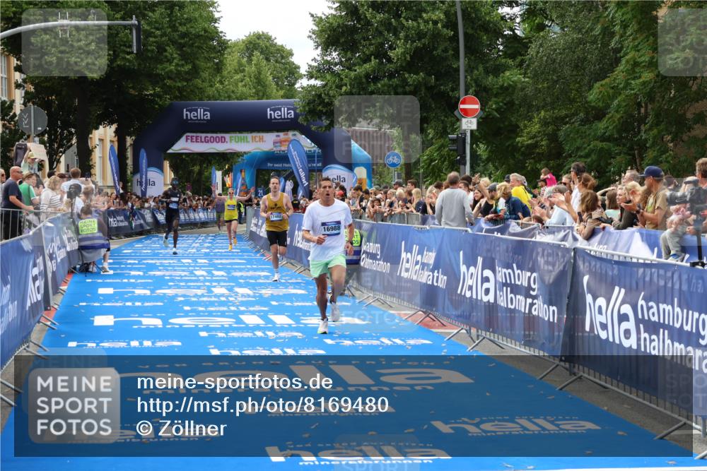 29.06.2025 - hella hamburg halbmarathon Zöllner http://msf.ph/oto/8169480 29.06.2025 10:20:53 Ziel 11210, 14766, 16988, 17402 meine-sportfotos.de