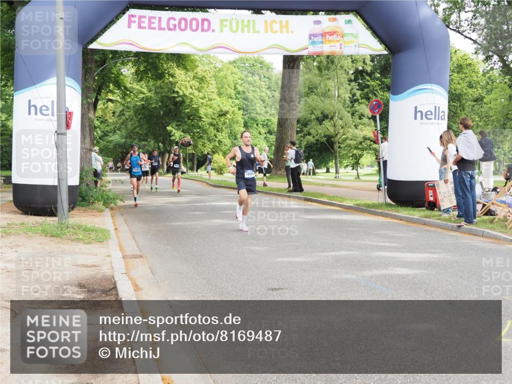 29.06.2025 - hella hamburg halbmarathon MichiJ http://msf.ph/oto/8169487 29.06.2025 10:14:55 Zwischen KM18-KM19 5612 meine-sportfotos.de