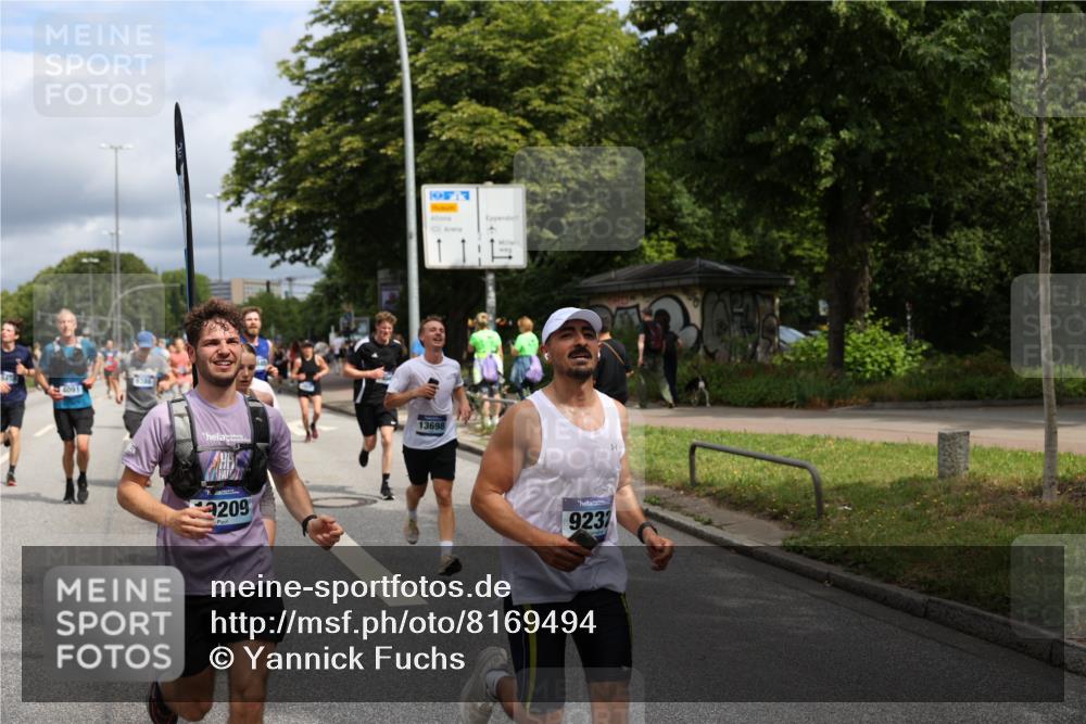 29.06.2025 - hella hamburg halbmarathon Yannick Fuchs http://msf.ph/oto/8169494 29.06.2025 10:41:02 20KM 1689, 2222, 2623, 3087, 4091, 4237, 4497, 5459, 5472, 6373, 6421, 6978, 8023, 8142, 8482, 8981, 9232, 9386, 9497, 9529, 9786, 9794, 10208, 10211, 11077, 11185, 11858, 12171, 12269, 12651, 12808, 12891, 13554, 13698, 13728, 13940, 14045, 14415, 14449, 14541, 14722, 15026, 15149, 15157, 15206, 15611, 15684, 15900, 16081, 16127, 16136, 16466, 16475, 17008, 17281, 17353, 17461, 17669, 17718, 17865, 18118 meine-sportfotos.de