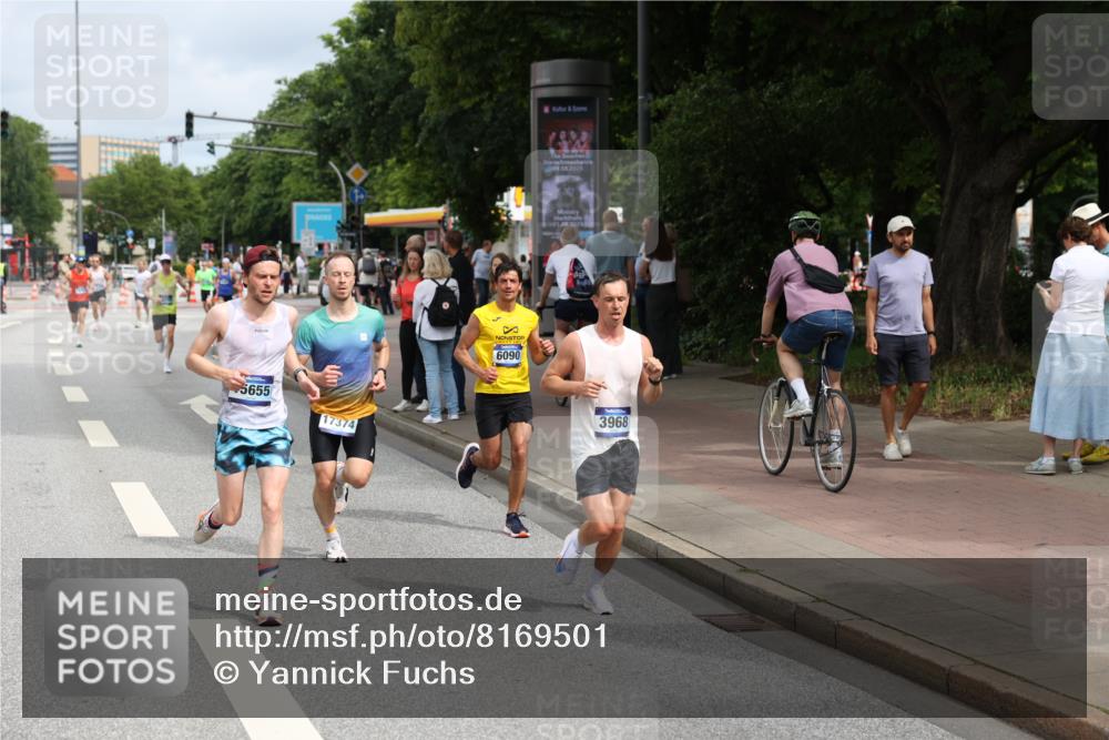 29.06.2025 - hella hamburg halbmarathon Yannick Fuchs http://msf.ph/oto/8169501 29.06.2025 10:23:48 20KM 1827, 1953, 3968, 5328, 6090, 7389, 8473, 10222, 10351, 10486, 14140, 15655, 16711, 17213, 17374, 17428, 17488, 18763 meine-sportfotos.de