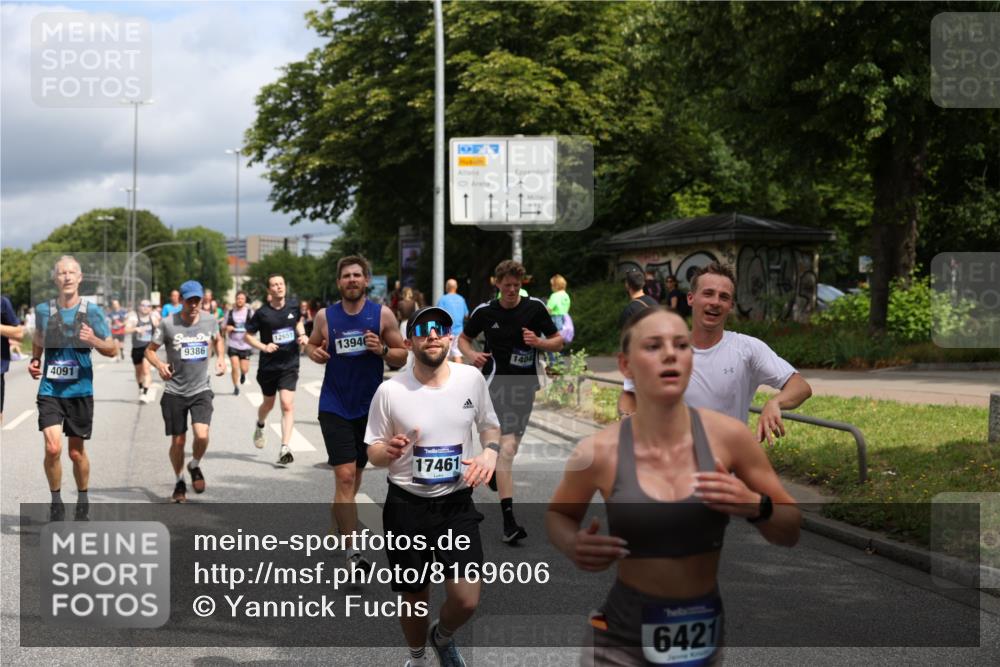 29.06.2025 - hella hamburg halbmarathon Yannick Fuchs http://msf.ph/oto/8169606 29.06.2025 10:41:03 20KM 1689, 2222, 2623, 4091, 4237, 4497, 5459, 5472, 6373, 6421, 6978, 8023, 8142, 8482, 8981, 9232, 9386, 9497, 9529, 9786, 9794, 10208, 10211, 11077, 11185, 11858, 12269, 12651, 12808, 12891, 13554, 13698, 13728, 13940, 14045, 14415, 14449, 14541, 14594, 15026, 15149, 15157, 15206, 15611, 15684, 15825, 15900, 16081, 16136, 16466, 16475, 17008, 17281, 17353, 17461, 17669, 17718, 17865, 18118 meine-sportfotos.de