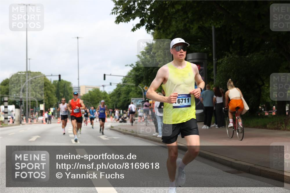 29.06.2025 - hella hamburg halbmarathon Yannick Fuchs http://msf.ph/oto/8169618 29.06.2025 10:23:54 20KM 1827, 3968, 5328, 6090, 8473, 10222, 10351, 10486, 14140, 15655, 16711, 17213, 17374, 17428, 17488, 18763 meine-sportfotos.de