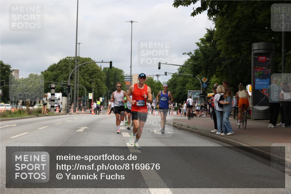 29.06.2025 - hella hamburg halbmarathon Yannick Fuchs http://msf.ph/oto/8169676 29.06.2025 10:23:55 20KM 1827, 3968, 5328, 6090, 8473, 10351, 10486, 14140, 15655, 16711, 17213, 17374, 17428, 17488, 18763 meine-sportfotos.de