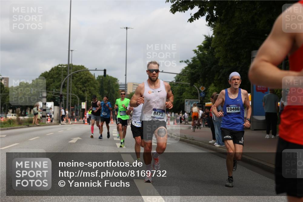 29.06.2025 - hella hamburg halbmarathon Yannick Fuchs http://msf.ph/oto/8169732 29.06.2025 10:23:58 20KM 1827, 2075, 3968, 5328, 6090, 8473, 8975, 10351, 10486, 15655, 16711, 17213, 17374, 17428, 18763, 19142 meine-sportfotos.de