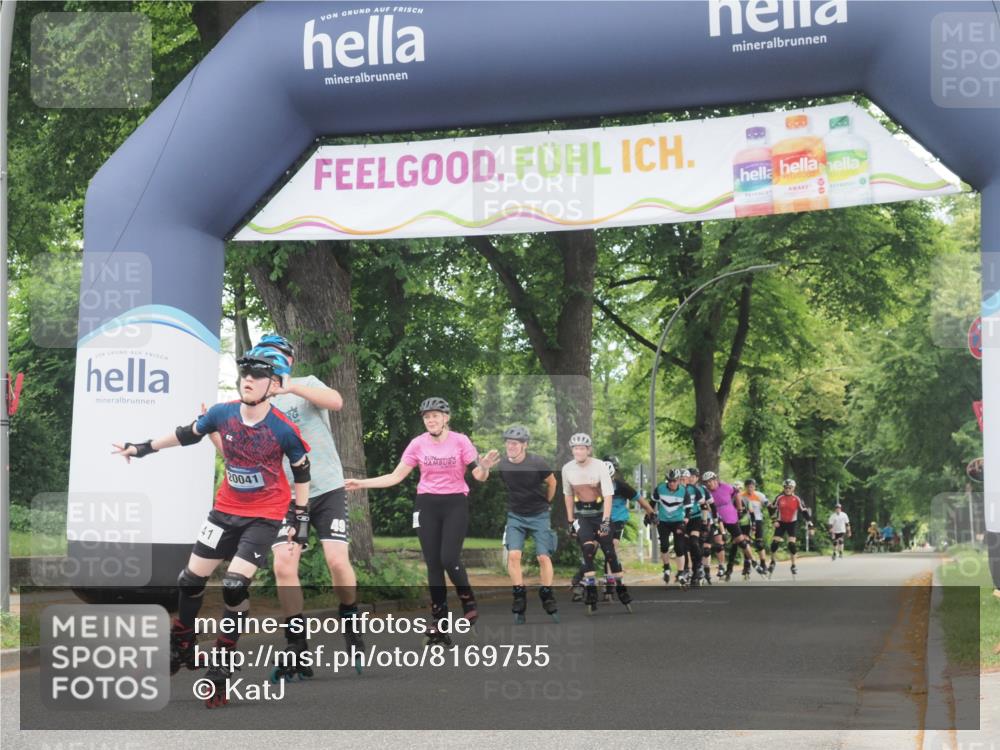 29.06.2025 - hella hamburg halbmarathon KatJ http://msf.ph/oto/8169755 29.06.2025 09:18:02 Zwischen KM18-KM19  meine-sportfotos.de