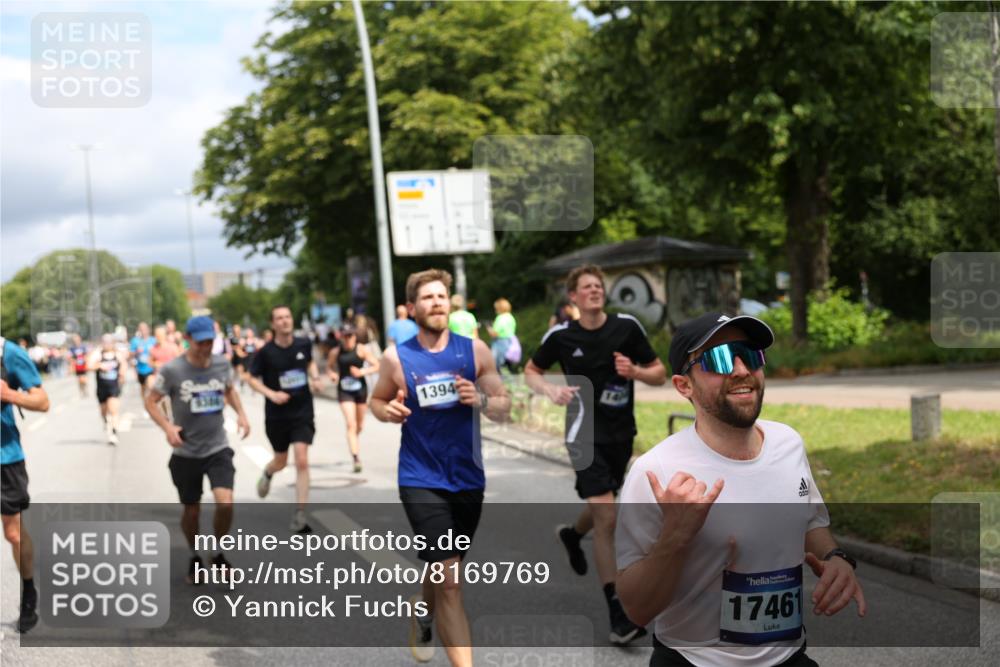 29.06.2025 - hella hamburg halbmarathon Yannick Fuchs http://msf.ph/oto/8169769 29.06.2025 10:41:04 20KM 1070, 1689, 1942, 2222, 2623, 4091, 4497, 5459, 5472, 6373, 6421, 6978, 8023, 8142, 8482, 8981, 9232, 9386, 9497, 9529, 9786, 9794, 10208, 10211, 11077, 11185, 11858, 12651, 12808, 12891, 13554, 13698, 13728, 13940, 14045, 14415, 14449, 14541, 14594, 15026, 15149, 15157, 15611, 15684, 15825, 16081, 16136, 16466, 16475, 17281, 17353, 17461, 17669, 17718, 17865, 18118 meine-sportfotos.de