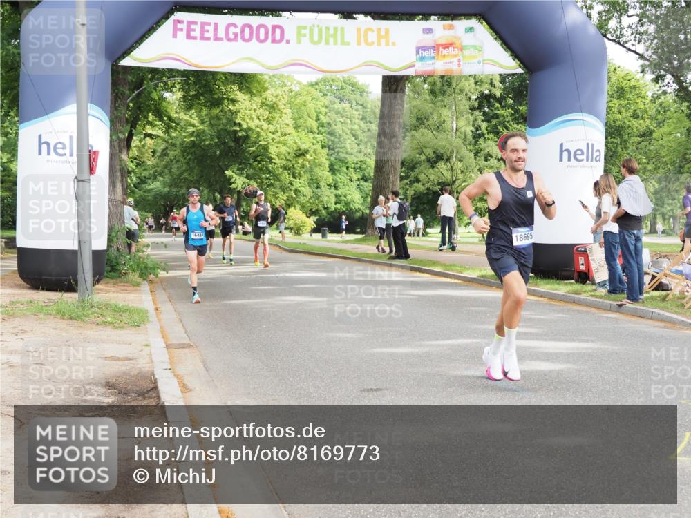 29.06.2025 - hella hamburg halbmarathon MichiJ http://msf.ph/oto/8169773 29.06.2025 10:14:57 Zwischen KM18-KM19 18695 meine-sportfotos.de