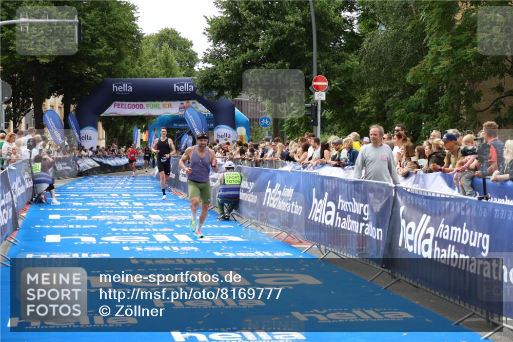 29.06.2025 - hella hamburg halbmarathon Zöllner http://msf.ph/oto/8169777 29.06.2025 10:21:02 Ziel 6530, 19075 meine-sportfotos.de