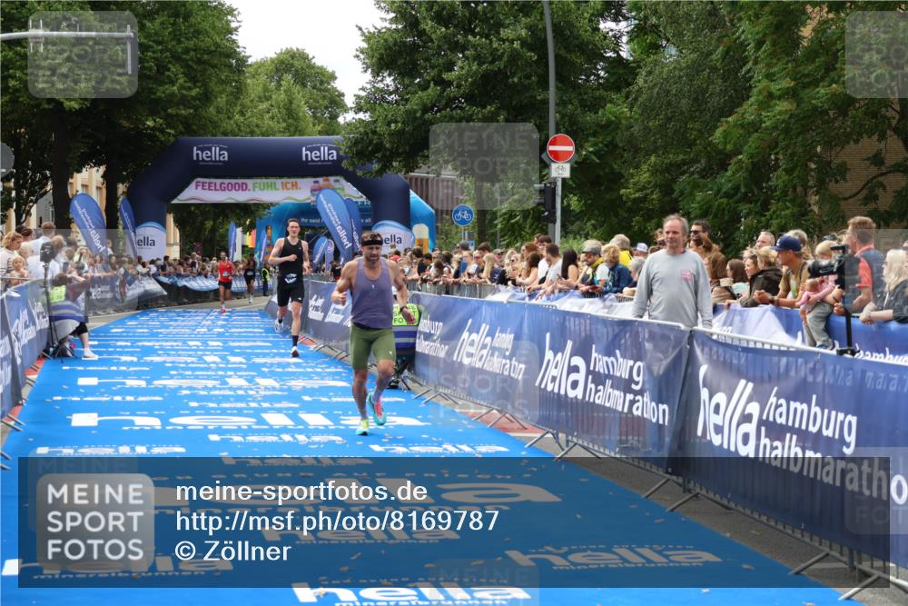 29.06.2025 - hella hamburg halbmarathon Zöllner http://msf.ph/oto/8169787 29.06.2025 10:21:03 Ziel 6530, 19075 meine-sportfotos.de
