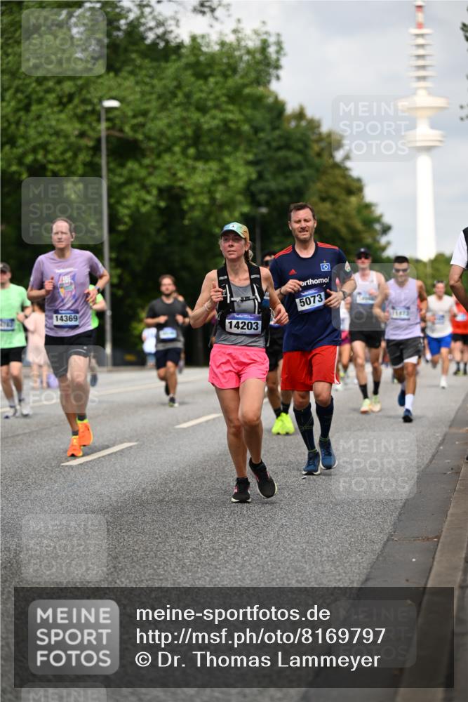 29.06.2025 - hella hamburg halbmarathon Dr. Thomas Lammeyer http://msf.ph/oto/8169797 29.06.2025 10:09:40 Kennedybrücke 1863, 2288, 2298, 3461, 3578, 4014, 4220, 4782, 4868, 5073, 6059, 7138, 8316, 8727, 8999, 9007, 9019, 9075, 9165, 9339, 9361, 9559, 9680, 9736, 9737, 9738, 10694 meine-sportfotos.de