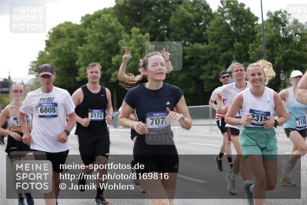 29.06.2025 - hella hamburg halbmarathon Jannik Wohlers http://msf.ph/oto/8169816 29.06.2025 10:21:26 Lombardsbrücke 1158, 1191, 1250, 1294, 1668, 1958, 2172, 2315, 2353, 2529, 3606, 3995, 4046, 4289, 4375, 4376, 5641, 5957, 6086, 6475, 6676, 6805, 7075, 7162, 7612, 7672, 8715, 8896, 8959, 9002, 9062, 9326, 9635, 10019, 10125, 10210, 10787, 11424, 11425, 12402, 12659, 13477, 13604, 14168, 14180, 14278, 15104, 16143, 16762, 16781, 16796, 17903, 17932, 18439, 19008, 19099 meine-sportfotos.de