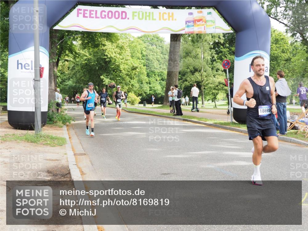 29.06.2025 - hella hamburg halbmarathon MichiJ http://msf.ph/oto/8169819 29.06.2025 10:14:57 Zwischen KM18-KM19 18695 meine-sportfotos.de