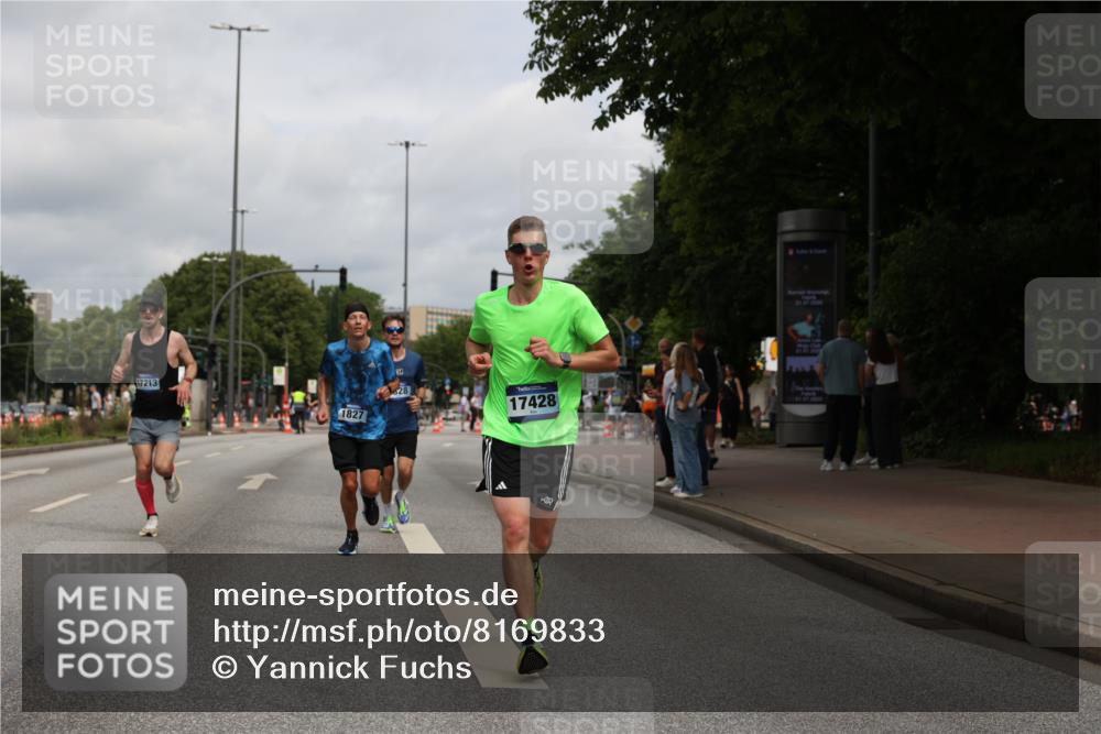 29.06.2025 - hella hamburg halbmarathon Yannick Fuchs http://msf.ph/oto/8169833 29.06.2025 10:24:01 20KM 1827, 2075, 5328, 6090, 8473, 8975, 10351, 10486, 16711, 17213, 17428, 18763, 19142 meine-sportfotos.de