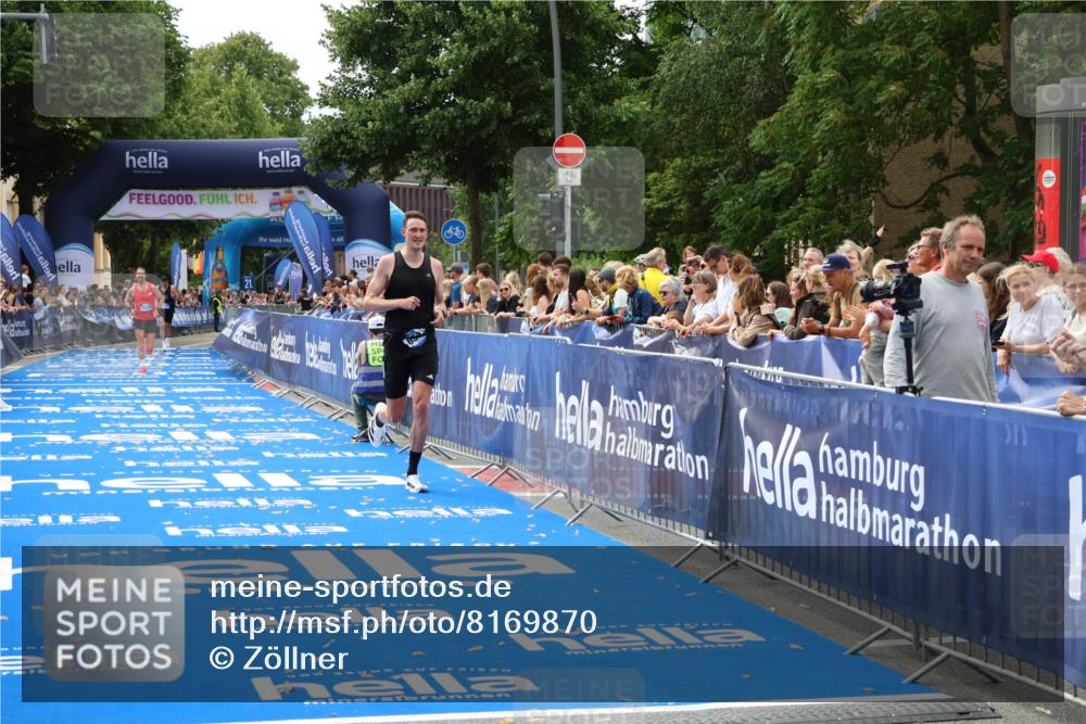 29.06.2025 - hella hamburg halbmarathon Zöllner http://msf.ph/oto/8169870 29.06.2025 10:21:06 Ziel 6530, 16120 meine-sportfotos.de