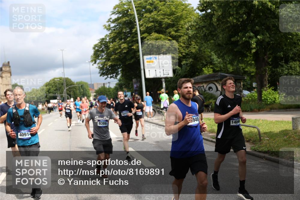 29.06.2025 - hella hamburg halbmarathon Yannick Fuchs http://msf.ph/oto/8169891 29.06.2025 10:41:04 20KM 1070, 1689, 1942, 2222, 2623, 4091, 4497, 5459, 5472, 6373, 6421, 6978, 8023, 8142, 8482, 8981, 9232, 9386, 9497, 9529, 9786, 9794, 10208, 10211, 11077, 11185, 11858, 12651, 12808, 12891, 13554, 13698, 13728, 13940, 14045, 14415, 14449, 14541, 14594, 15026, 15149, 15157, 15611, 15684, 15825, 16081, 16136, 16466, 16475, 17281, 17353, 17461, 17669, 17718, 17865, 18118 meine-sportfotos.de