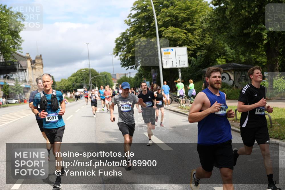 29.06.2025 - hella hamburg halbmarathon Yannick Fuchs http://msf.ph/oto/8169900 29.06.2025 10:41:04 20KM 1070, 1689, 1942, 2222, 2623, 4091, 4497, 5459, 5472, 6373, 6421, 6978, 8023, 8142, 8482, 8981, 9232, 9386, 9497, 9529, 9786, 9794, 10208, 10211, 11077, 11185, 11858, 12651, 12808, 12891, 13554, 13698, 13728, 13940, 14045, 14415, 14449, 14541, 14594, 15026, 15149, 15157, 15611, 15684, 15825, 16081, 16136, 16466, 16475, 17281, 17353, 17461, 17669, 17718, 17865, 18118 meine-sportfotos.de