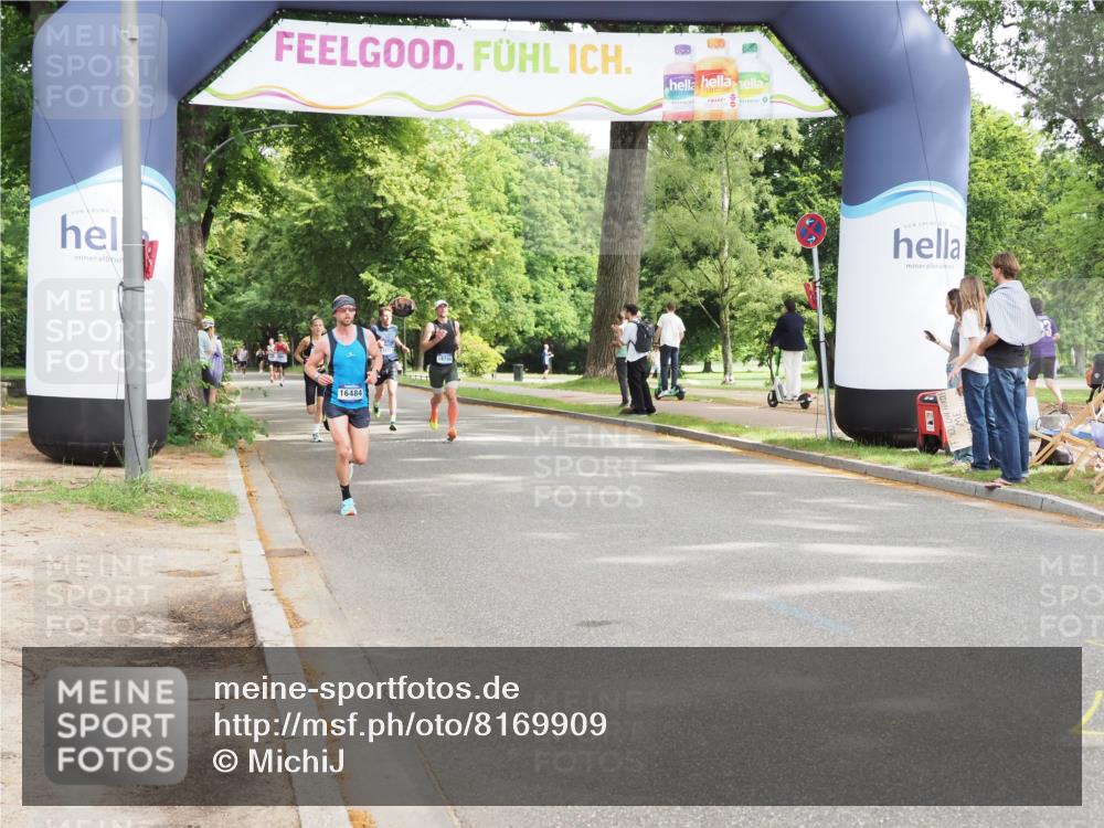 29.06.2025 - hella hamburg halbmarathon MichiJ http://msf.ph/oto/8169909 29.06.2025 10:14:57 Zwischen KM18-KM19 18695 meine-sportfotos.de