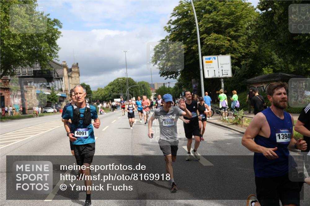 29.06.2025 - hella hamburg halbmarathon Yannick Fuchs http://msf.ph/oto/8169918 29.06.2025 10:41:04 20KM 1070, 1689, 1942, 2222, 2623, 4091, 4497, 5459, 5472, 6373, 6421, 6978, 8023, 8142, 8482, 8981, 9232, 9386, 9497, 9529, 9786, 9794, 10208, 10211, 11077, 11185, 11858, 12651, 12808, 12891, 13554, 13698, 13728, 13940, 14045, 14415, 14449, 14541, 14594, 15026, 15149, 15157, 15611, 15684, 15825, 16081, 16136, 16466, 16475, 17281, 17353, 17461, 17669, 17718, 17865, 18118 meine-sportfotos.de