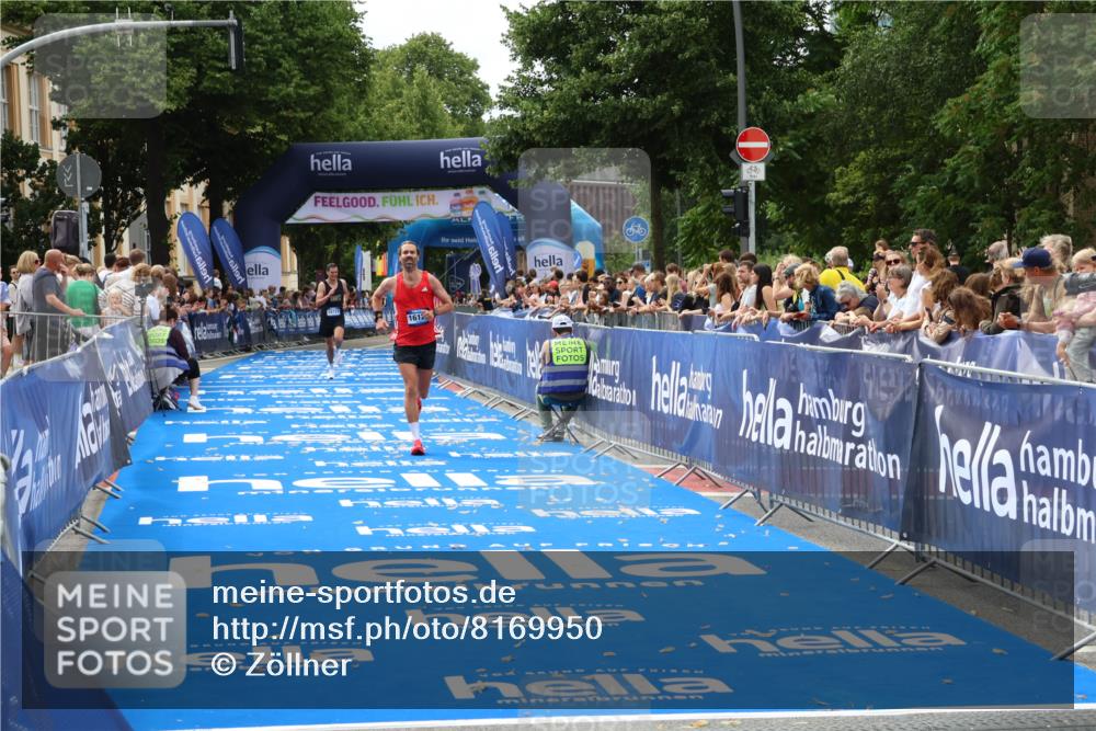 29.06.2025 - hella hamburg halbmarathon Zöllner http://msf.ph/oto/8169950 29.06.2025 10:21:10 Ziel 14717, 16120 meine-sportfotos.de
