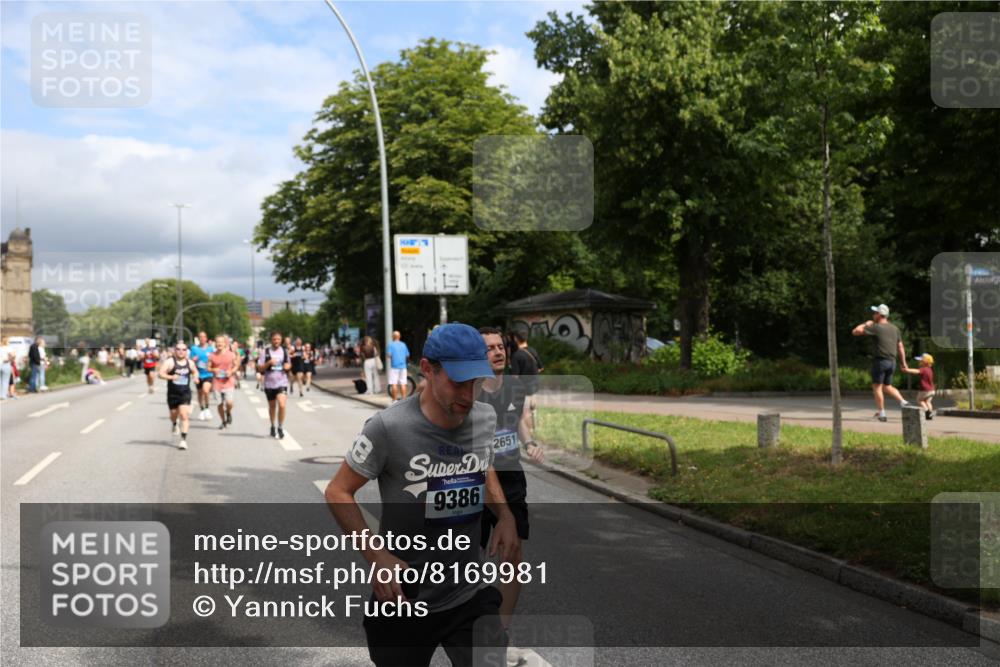 29.06.2025 - hella hamburg halbmarathon Yannick Fuchs http://msf.ph/oto/8169981 29.06.2025 10:41:05 20KM 1070, 1689, 1942, 2222, 2623, 3304, 4091, 4497, 5459, 5472, 6373, 6421, 6978, 7908, 8023, 8142, 8482, 8981, 9232, 9305, 9386, 9497, 9529, 9786, 9794, 10208, 10211, 11077, 11185, 11858, 12651, 12808, 13554, 13698, 13728, 13940, 14045, 14415, 14449, 14541, 14594, 15026, 15611, 15684, 15825, 16081, 16136, 16466, 16475, 17353, 17461, 17669, 17718, 17865 meine-sportfotos.de