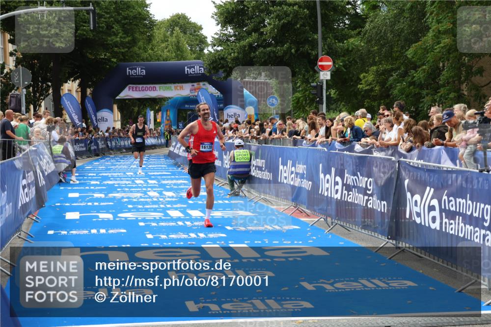29.06.2025 - hella hamburg halbmarathon Zöllner http://msf.ph/oto/8170001 29.06.2025 10:21:11 Ziel 14717, 16120 meine-sportfotos.de