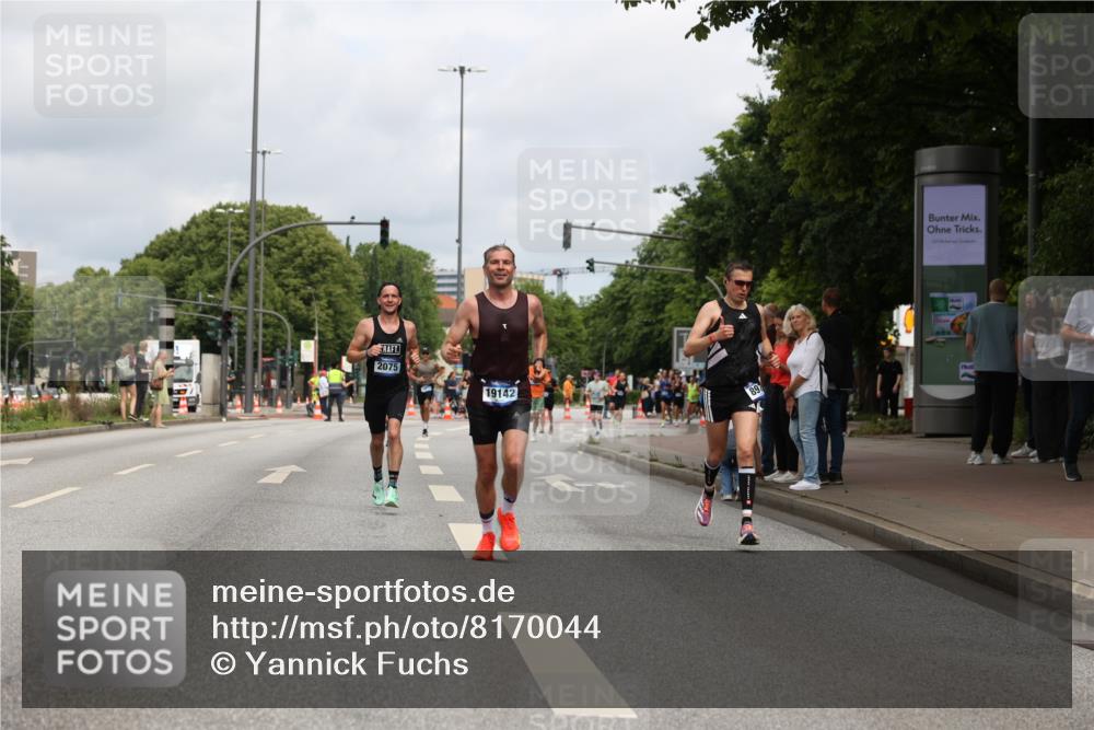 29.06.2025 - hella hamburg halbmarathon Yannick Fuchs http://msf.ph/oto/8170044 29.06.2025 10:24:15 20KM 2021, 2075, 2180, 3043, 7349, 8975, 9137, 10156, 10171, 12287, 12337, 14395, 16118, 16157, 18699, 18737, 18874, 19142, 19194, 19204 meine-sportfotos.de