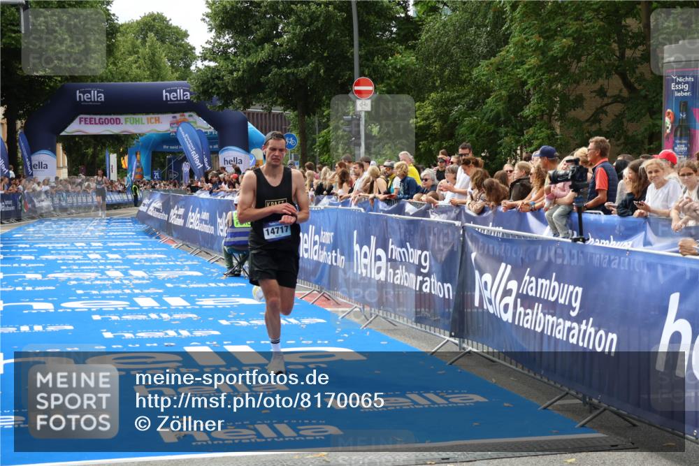 29.06.2025 - hella hamburg halbmarathon Zöllner http://msf.ph/oto/8170065 29.06.2025 10:21:15 Ziel 14717 meine-sportfotos.de
