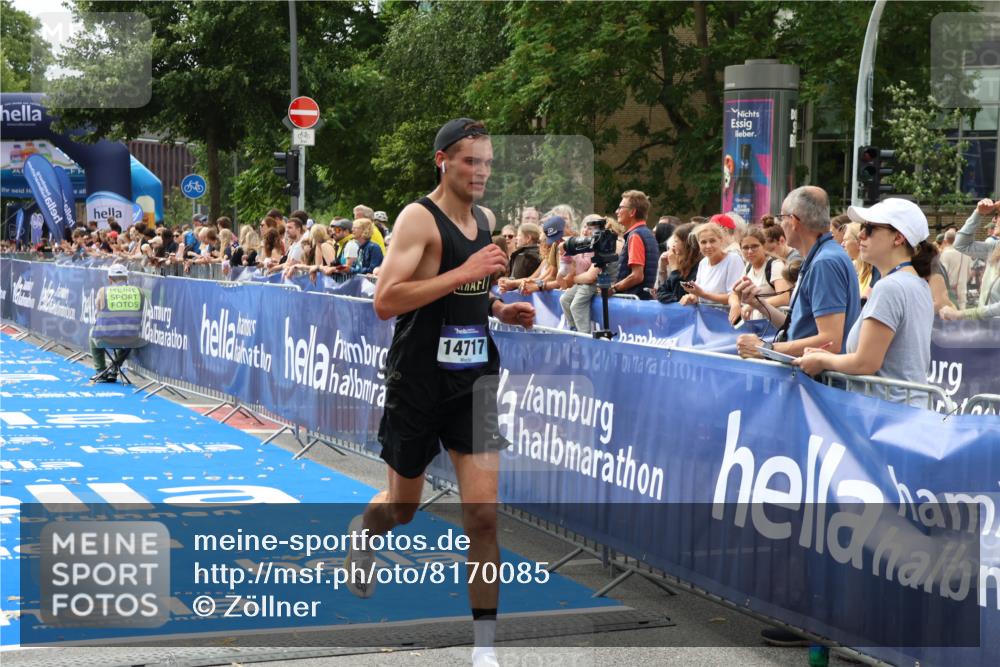 29.06.2025 - hella hamburg halbmarathon Zöllner http://msf.ph/oto/8170085 29.06.2025 10:21:16 Ziel 14717 meine-sportfotos.de