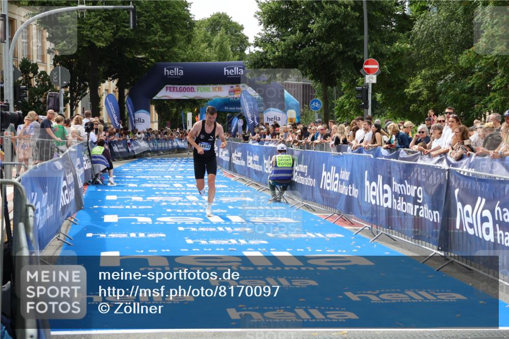 29.06.2025 - hella hamburg halbmarathon Zöllner http://msf.ph/oto/8170097 29.06.2025 10:21:25 Ziel 14933 meine-sportfotos.de