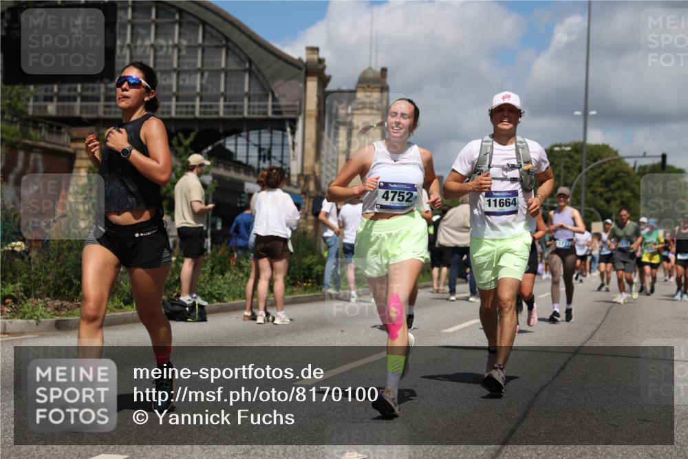 29.06.2025 - hella hamburg halbmarathon Yannick Fuchs http://msf.ph/oto/8170100 29.06.2025 11:38:08 20KM 1008, 1010, 1230, 1291, 1314, 1578, 2173, 2550, 2576, 3293, 4329, 4412, 4627, 4700, 4752, 5001, 5370, 5707, 5735, 5901, 6137, 6379, 6673, 6995, 7956, 8582, 9470, 9811, 9937, 9946, 10269, 10322, 11421, 11664, 12010, 12318, 12409, 12444, 12660, 12661, 13495, 13715, 13902, 13957, 14130, 15101, 15345, 15536, 15732, 16002, 16449, 16450, 16560, 16577, 17116, 17139, 17355, 18400, 18401, 18482, 18872, 18888, 18950 meine-sportfotos.de