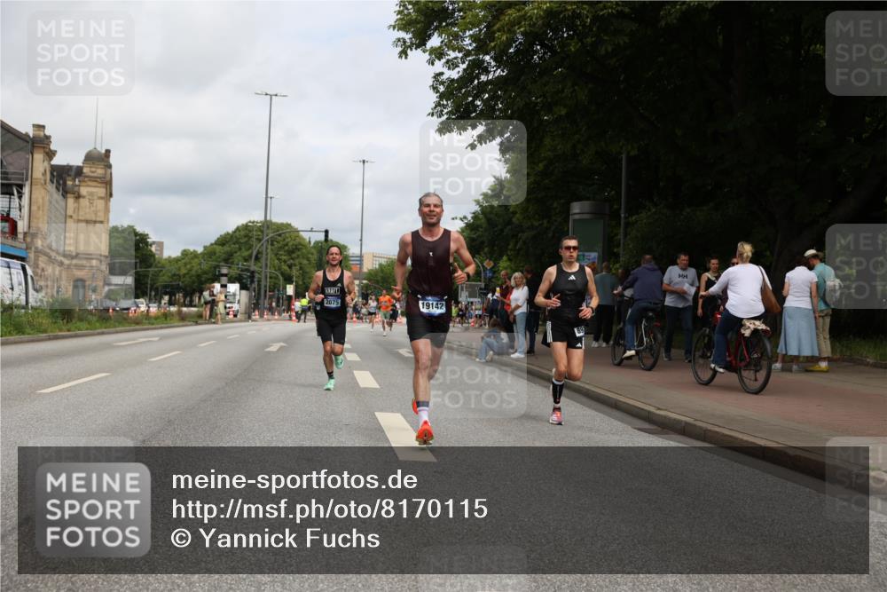 29.06.2025 - hella hamburg halbmarathon Yannick Fuchs http://msf.ph/oto/8170115 29.06.2025 10:24:16 20KM 2021, 2075, 2180, 3043, 7349, 8975, 9137, 10156, 10171, 12287, 12337, 13838, 14395, 15880, 16118, 16157, 18699, 18737, 18874, 19142, 19194, 19203, 19204 meine-sportfotos.de