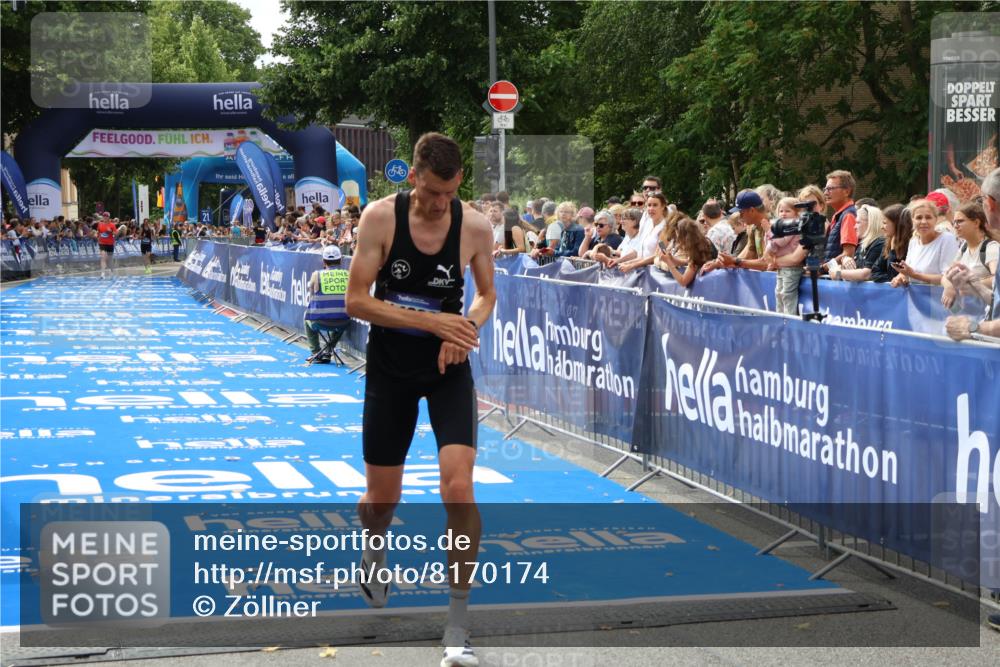29.06.2025 - hella hamburg halbmarathon Zöllner http://msf.ph/oto/8170174 29.06.2025 10:21:28 Ziel 14933 meine-sportfotos.de