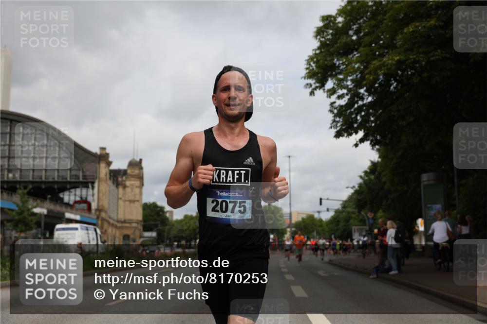 29.06.2025 - hella hamburg halbmarathon Yannick Fuchs http://msf.ph/oto/8170253 29.06.2025 10:24:19 20KM 2021, 2075, 2180, 3043, 6781, 7231, 7349, 8975, 9137, 10156, 10171, 12287, 12337, 13838, 14164, 14395, 15880, 16118, 16157, 18699, 18737, 18874, 19142, 19194, 19203, 19204 meine-sportfotos.de
