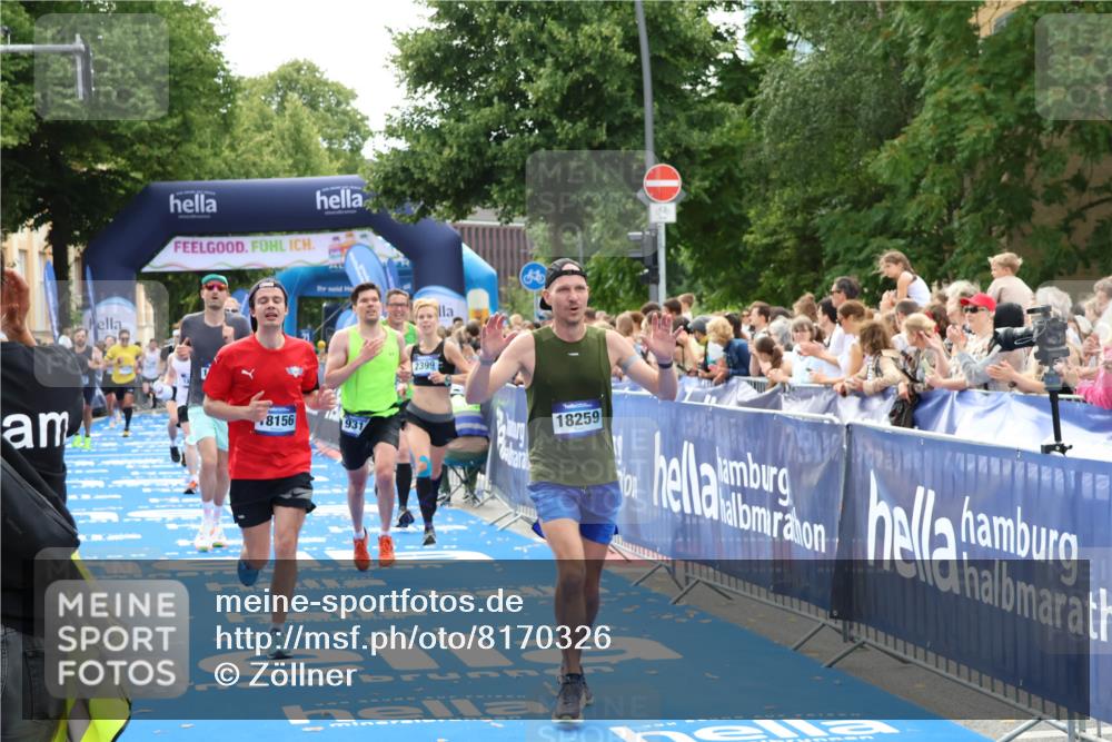29.06.2025 - hella hamburg halbmarathon Zöllner http://msf.ph/oto/8170326 29.06.2025 10:36:08 Ziel 2399, 6032, 9313, 10477, 12168, 12488, 13419, 14875, 17217, 18156, 18259, 18600 meine-sportfotos.de