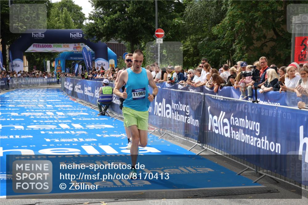 29.06.2025 - hella hamburg halbmarathon Zöllner http://msf.ph/oto/8170413 29.06.2025 10:21:45 Ziel 6559, 11965 meine-sportfotos.de